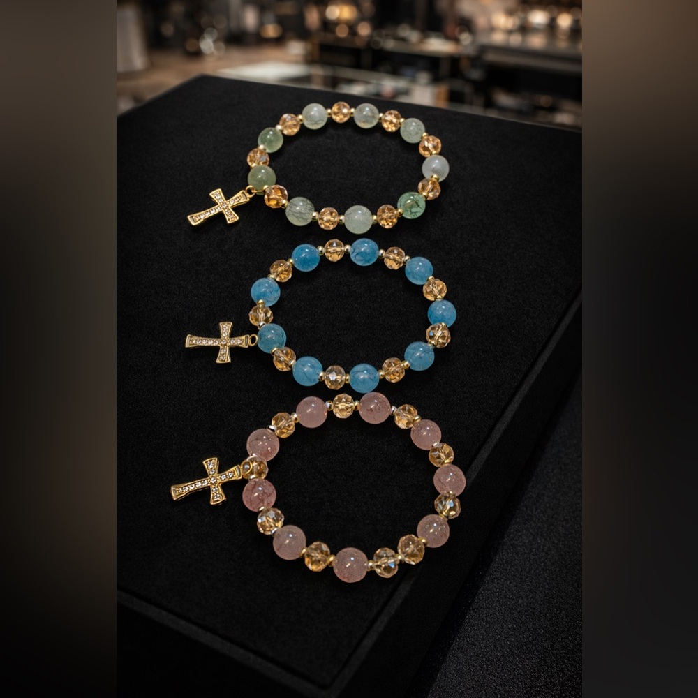 🔥 2/20: Green & Gold Christian Cross Charm Beaded Bracelet
